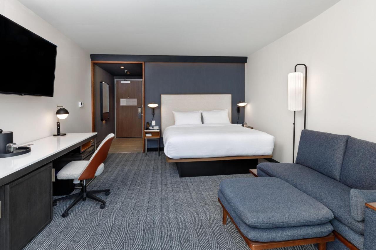 Courtyard By Marriott Richmond Scott'S Addition Esterno foto